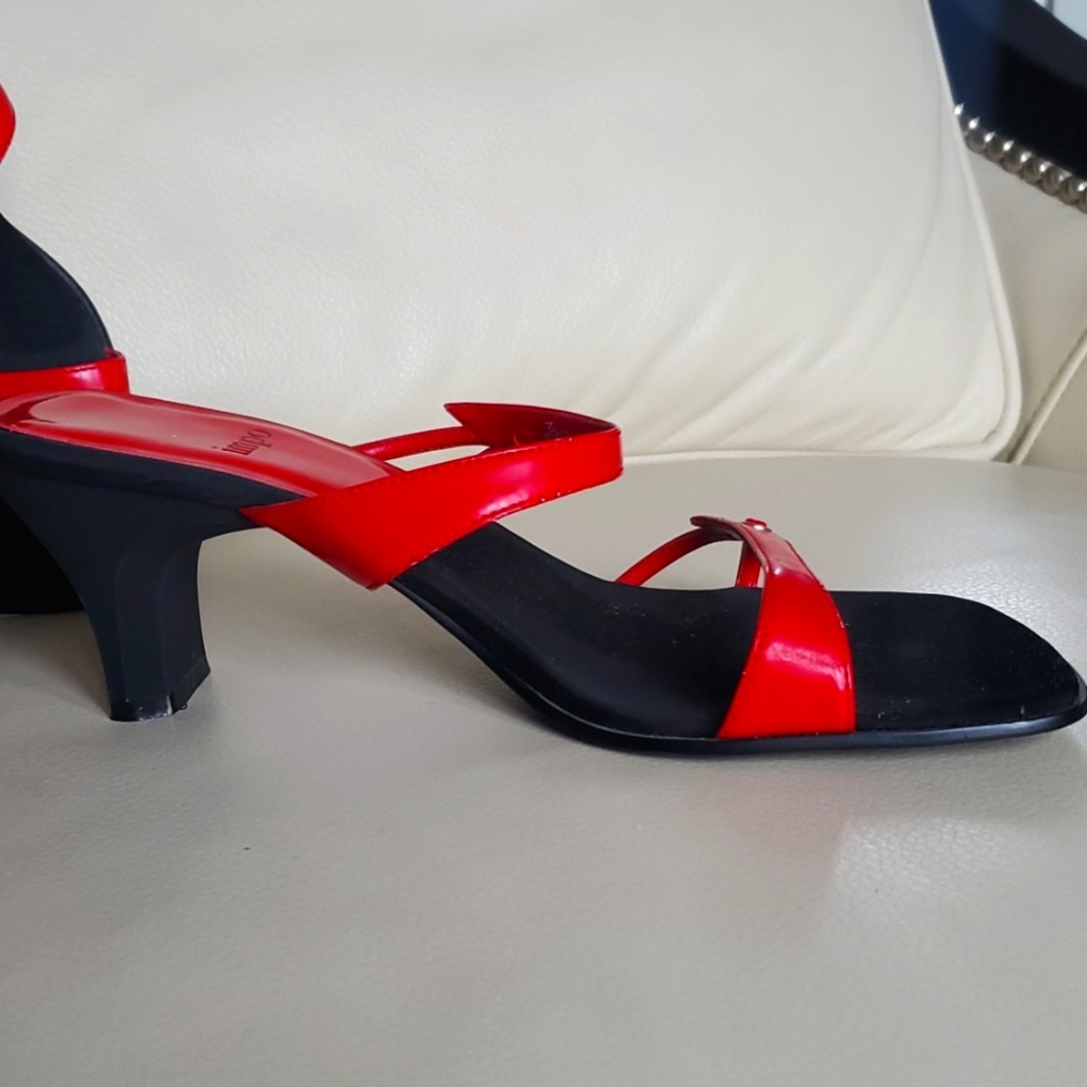VINTAGE IMPO** RED HEELED SLIPS - 6.5/7 SIZE